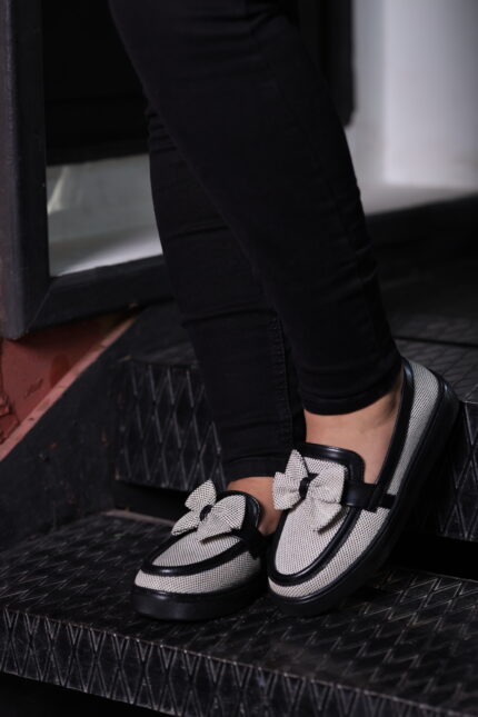 Fashionable women's SHOES