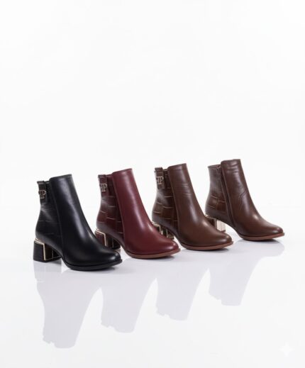 بوت قصير شتوي بكعب عريض ونقشة جلد التمساح - تصميم عصري ومريح