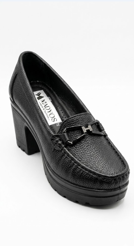 Alternative view of حذاء "كلاسيك كومفورت" الطبي – جلد محبب بإبزيم كريستال ونعل بروتان